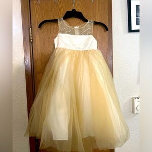 New! Flower girl dress - champagne color